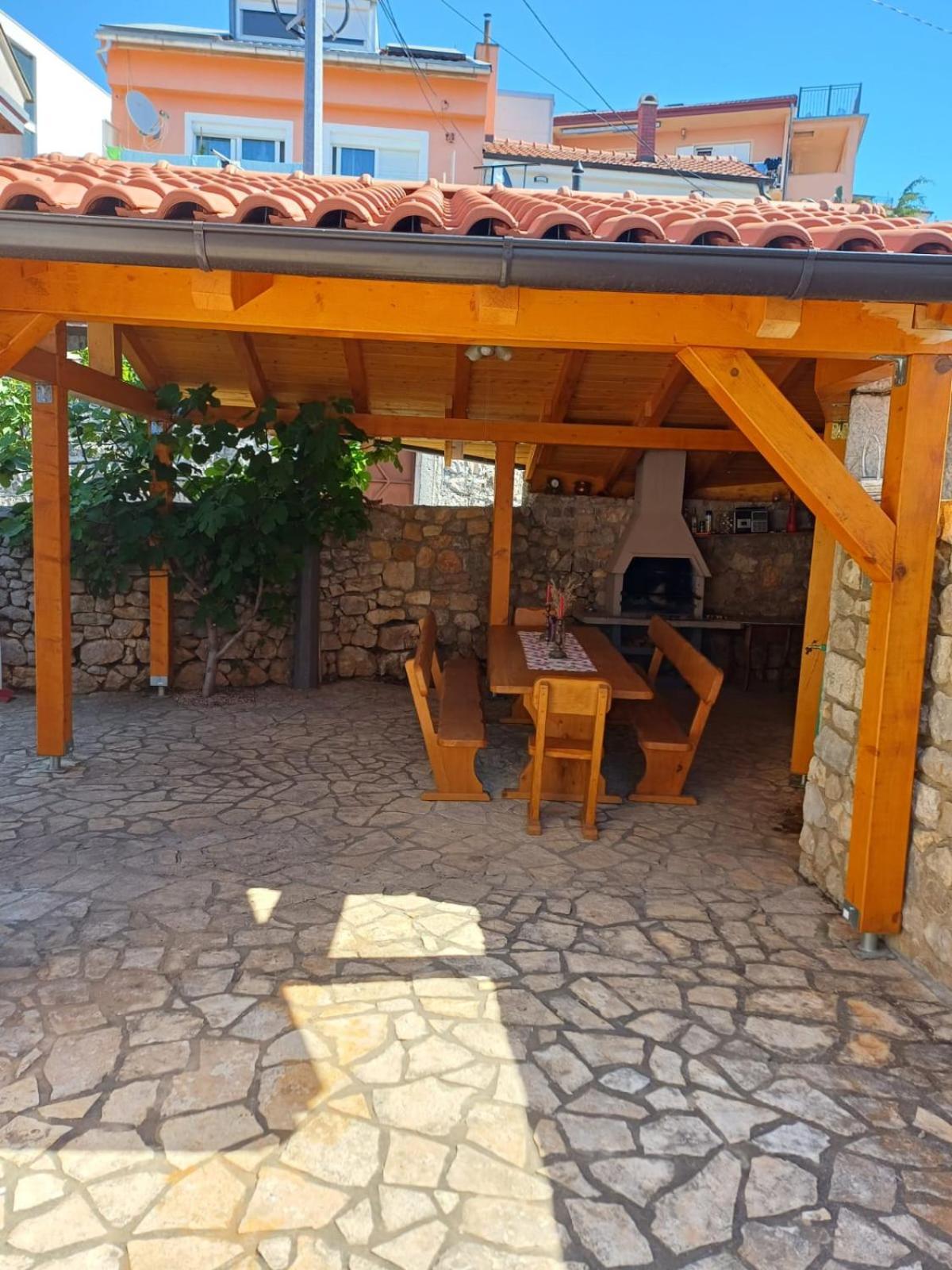 Apartmani Afrodita Crikvenica Ngoại thất bức ảnh