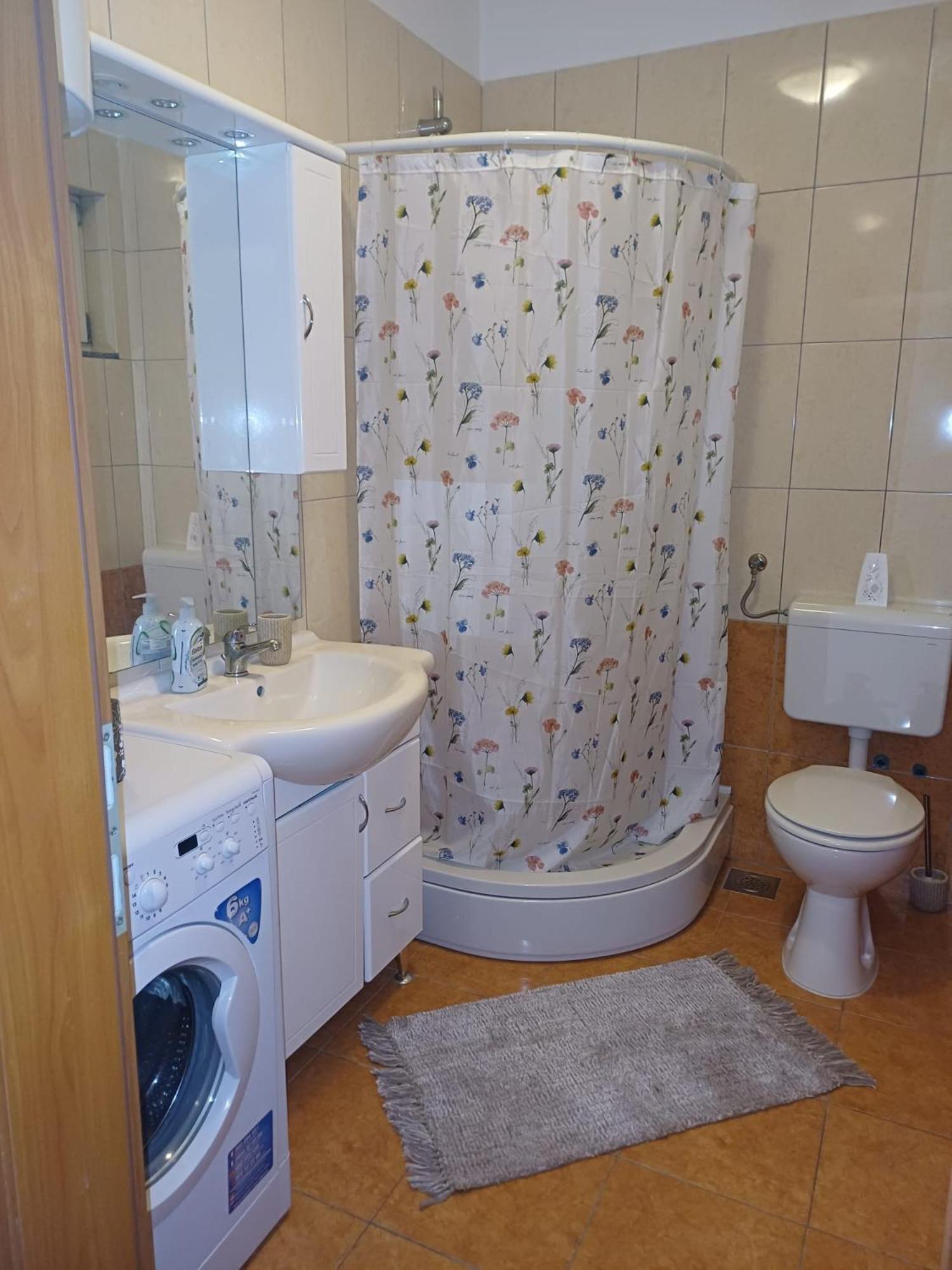 Apartmani Afrodita Crikvenica Ngoại thất bức ảnh
