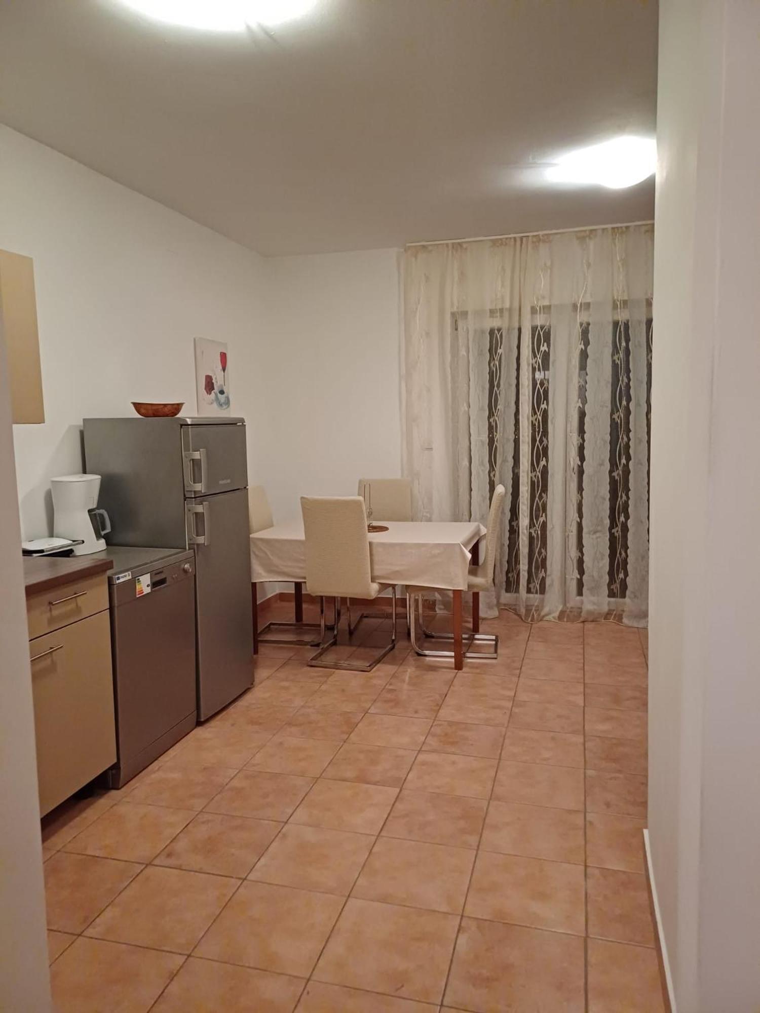 Apartmani Afrodita Crikvenica Ngoại thất bức ảnh